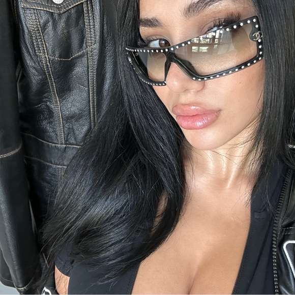 Vintage Chanel Swarovski Crystal rhinestone sunglasses 5077-B - Picture 4 of 13